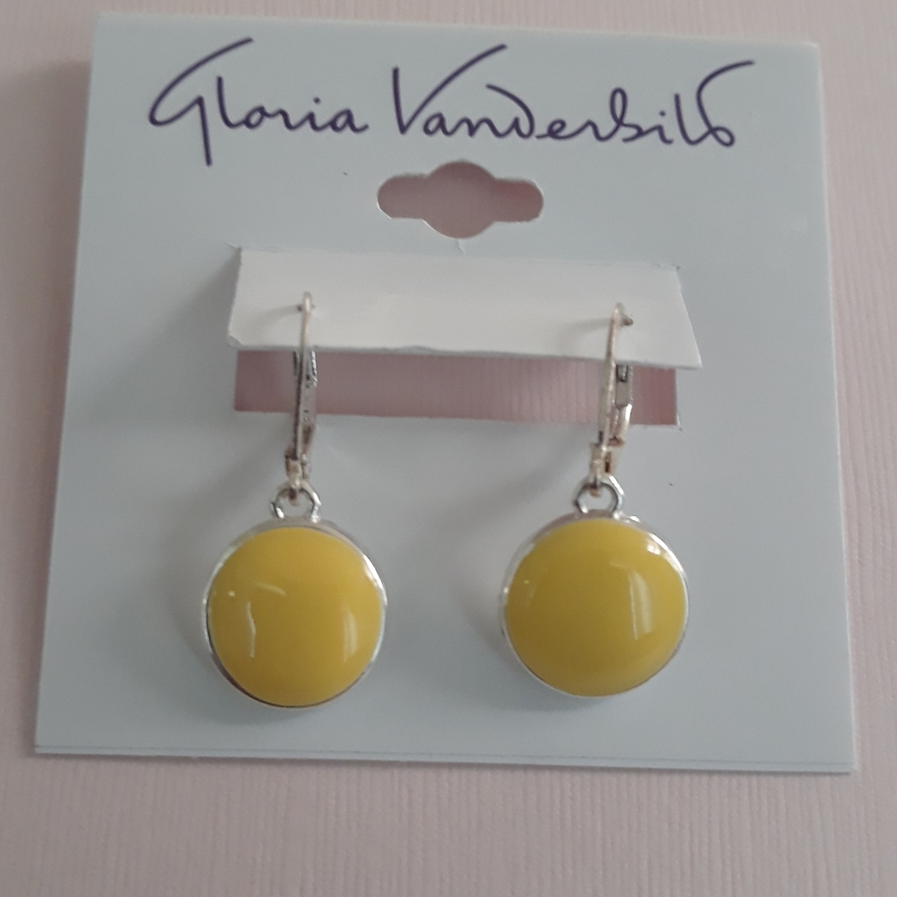 NWOT Gloria Vanderbilt Drop Earrings